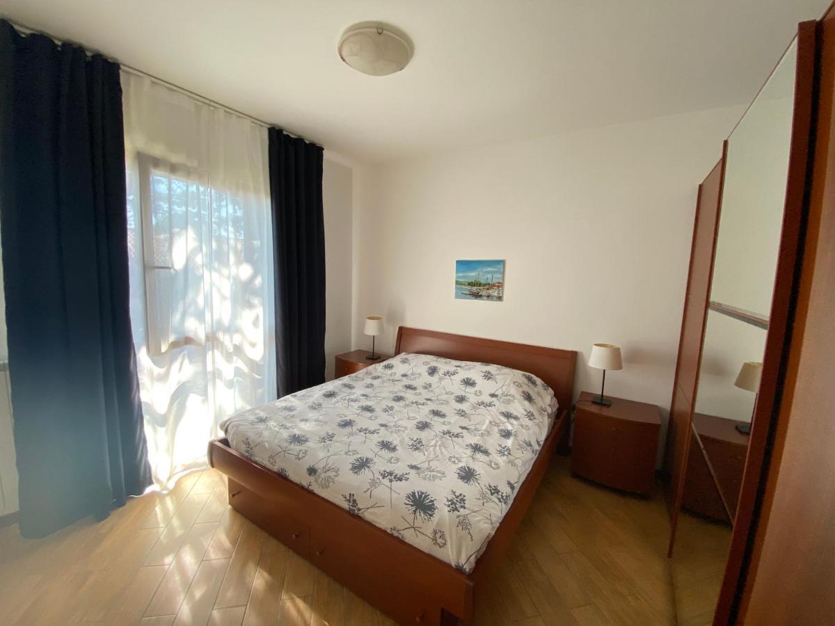 Apartment With Terrace And Garden With A Sea View Sistiana Exterior photo
